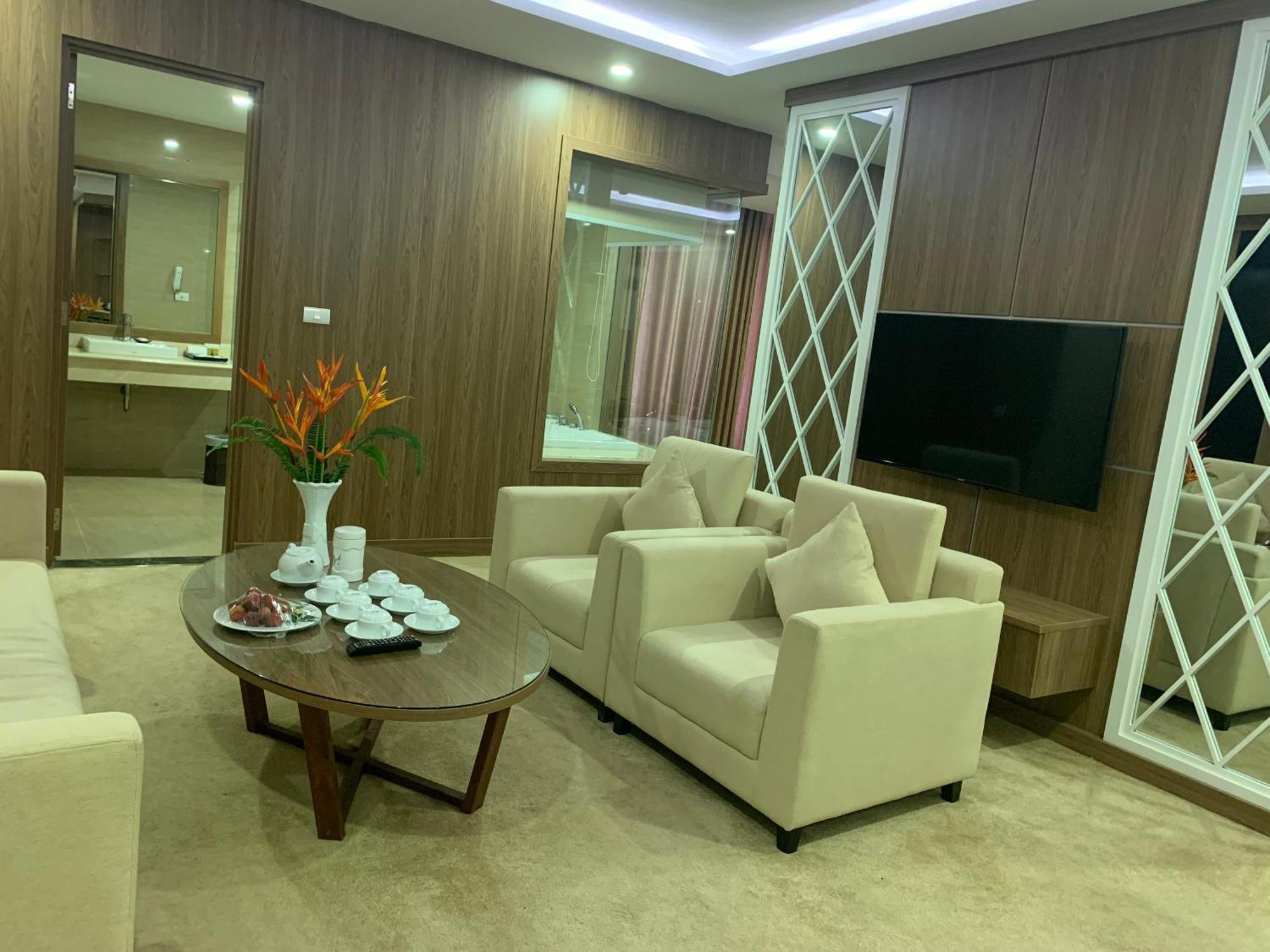 فندق مونج ثاناه لاكشري ها نام Phu Ly المظهر الخارجي الصورة